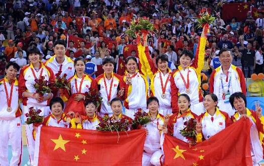 坐式女排，坐式排球，残奥会，吕红琴，盛玉红